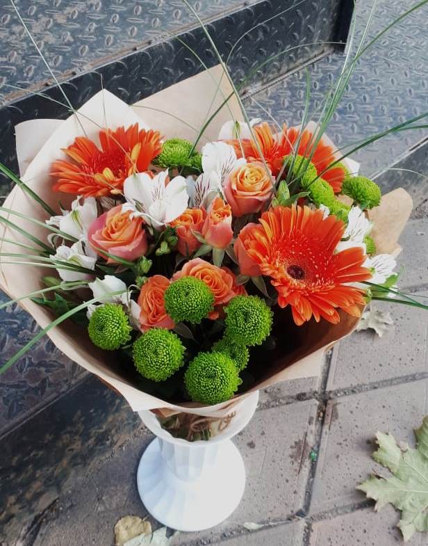 Букет цветов из: Герберы, Хризантемы, Альстромерии и Розы в Епифань