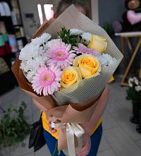 Букет цветов из:  Герберы, Розы и Хризантемы в Епифань