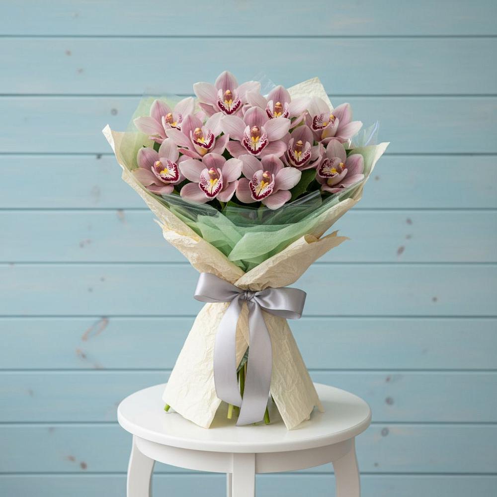 Букет цветов из: Орхидеи и Розы в Епифань