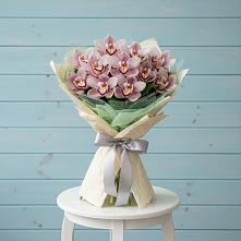 Букет цветов из:  Орхидеи и Розы в Епифань