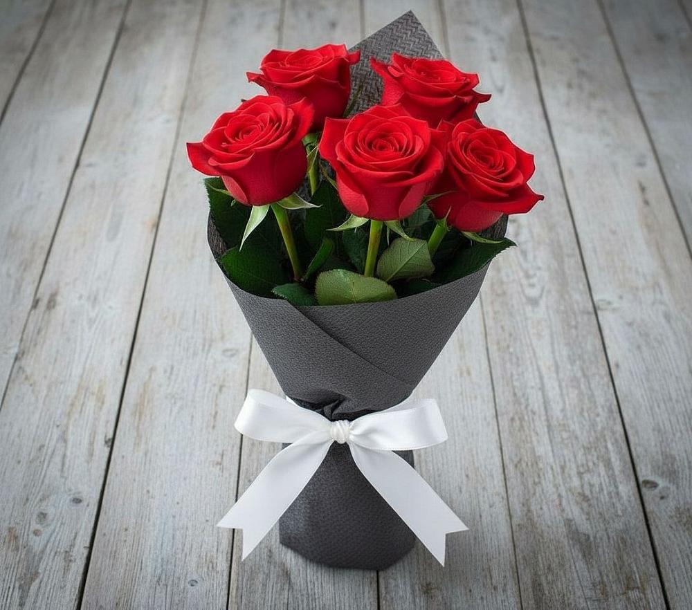 Букет 5 Красных роз Эдлесс Лав в Епифань
