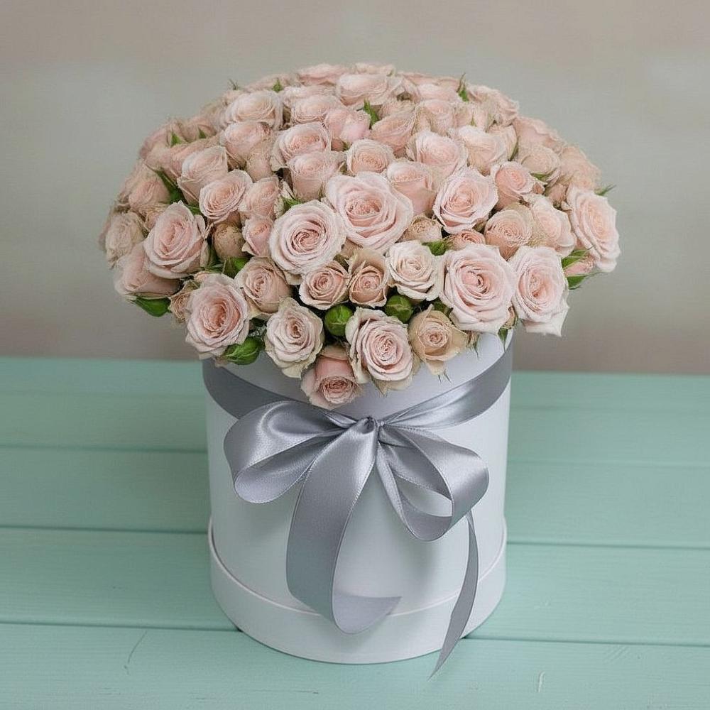 Цветочная композиция из Розы в шляпной коробке в Епифань